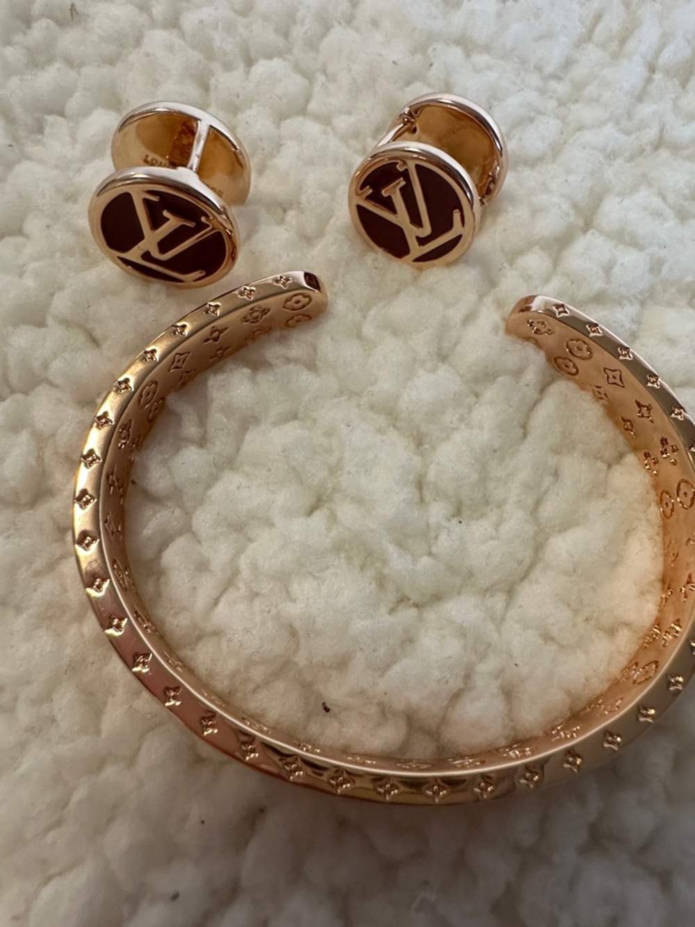 Louis Vuitton Rose Gold Bracelet and Red Logo Earrings Set - Picture 4 of 12